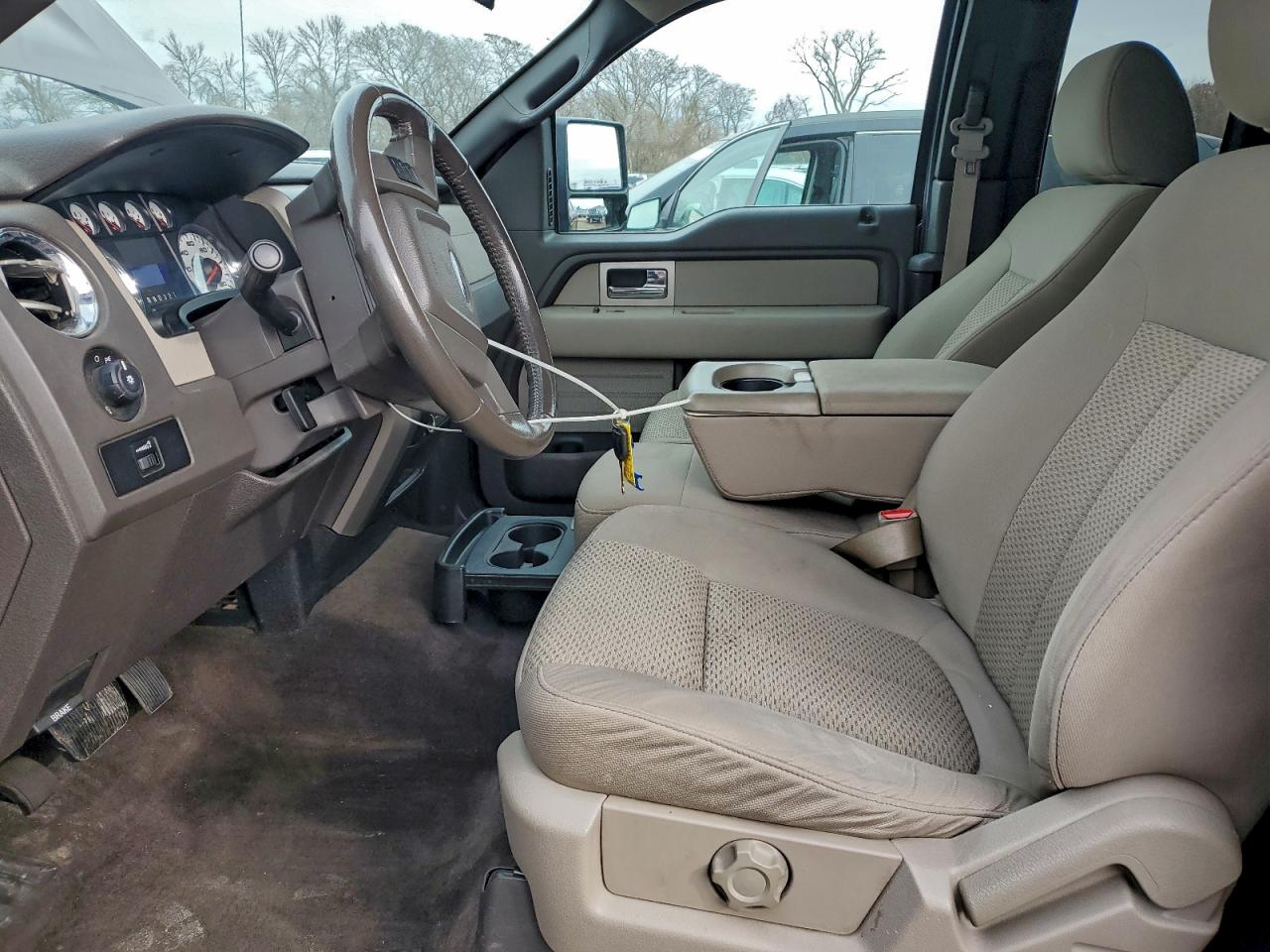 2010 Ford F150 Super Cab VIN: 1FTFX1EV0AFA42182 Lot: 93767905