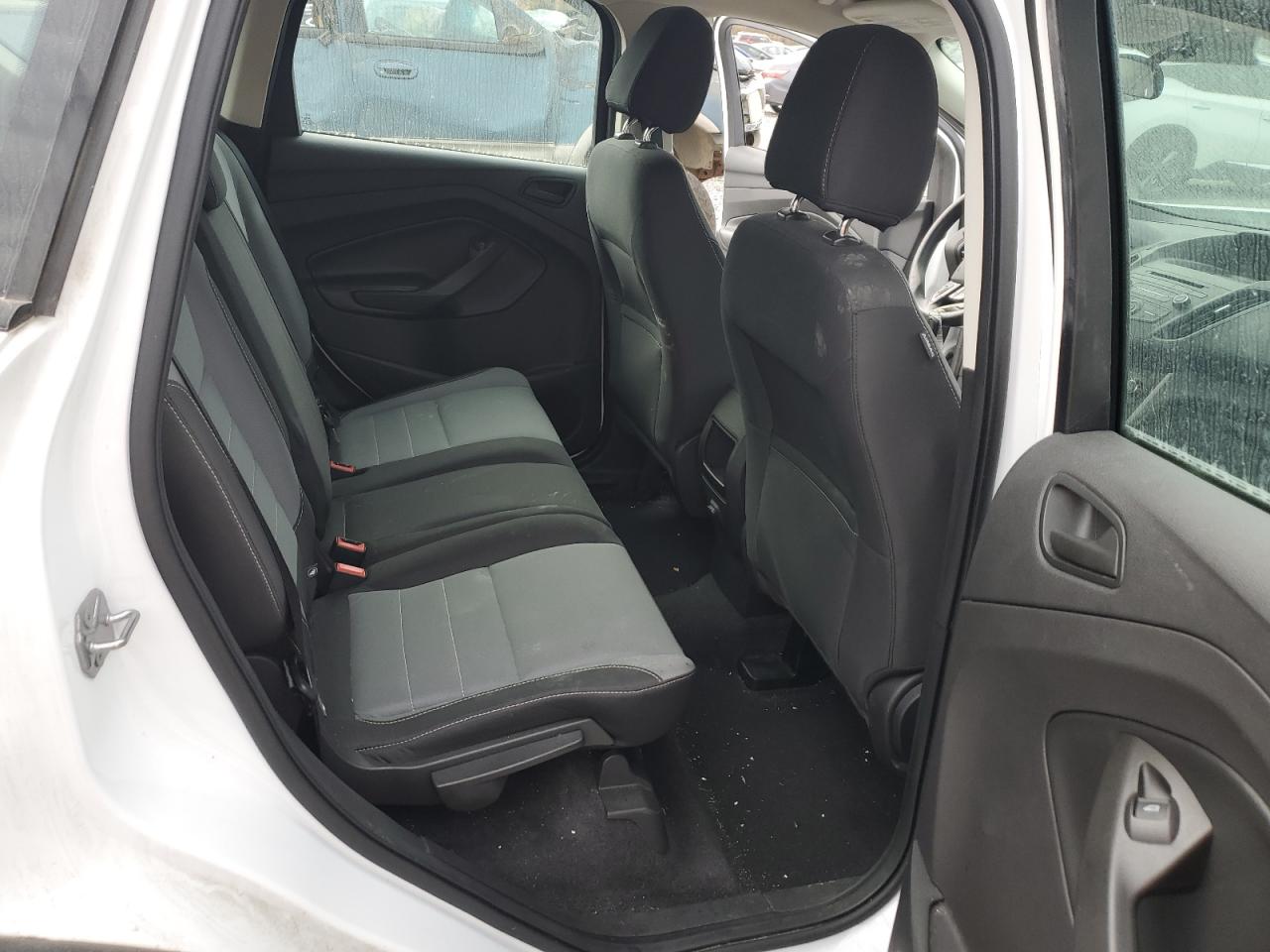 2017 Ford Escape S VIN: 1FMCU0F70HUB19639 Lot: 92354425