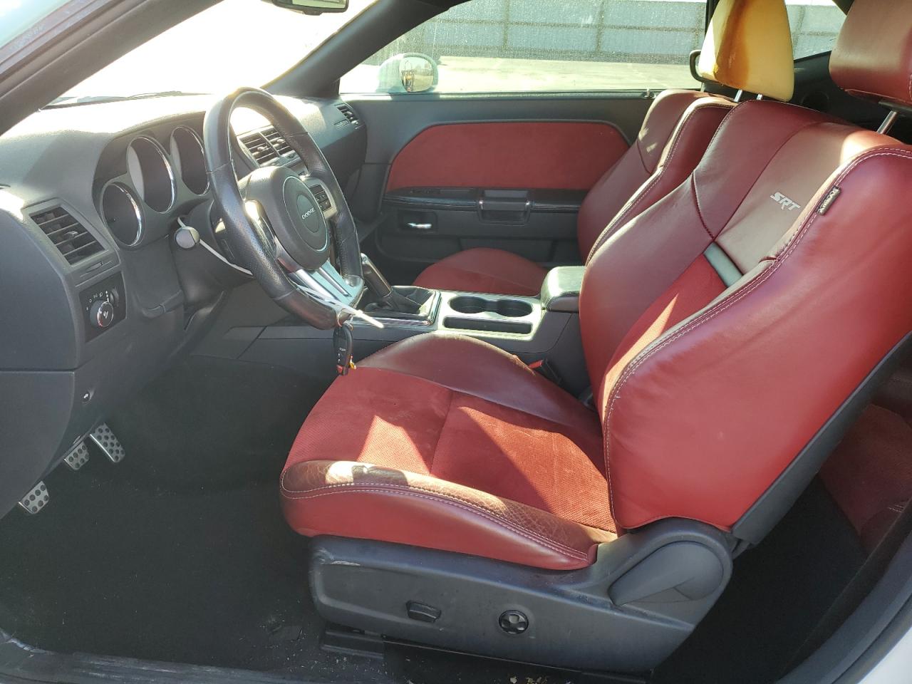 2013 Dodge Challenger Srt-8 VIN: 2C3CDYCJ8DH724433 Lot: 92899165