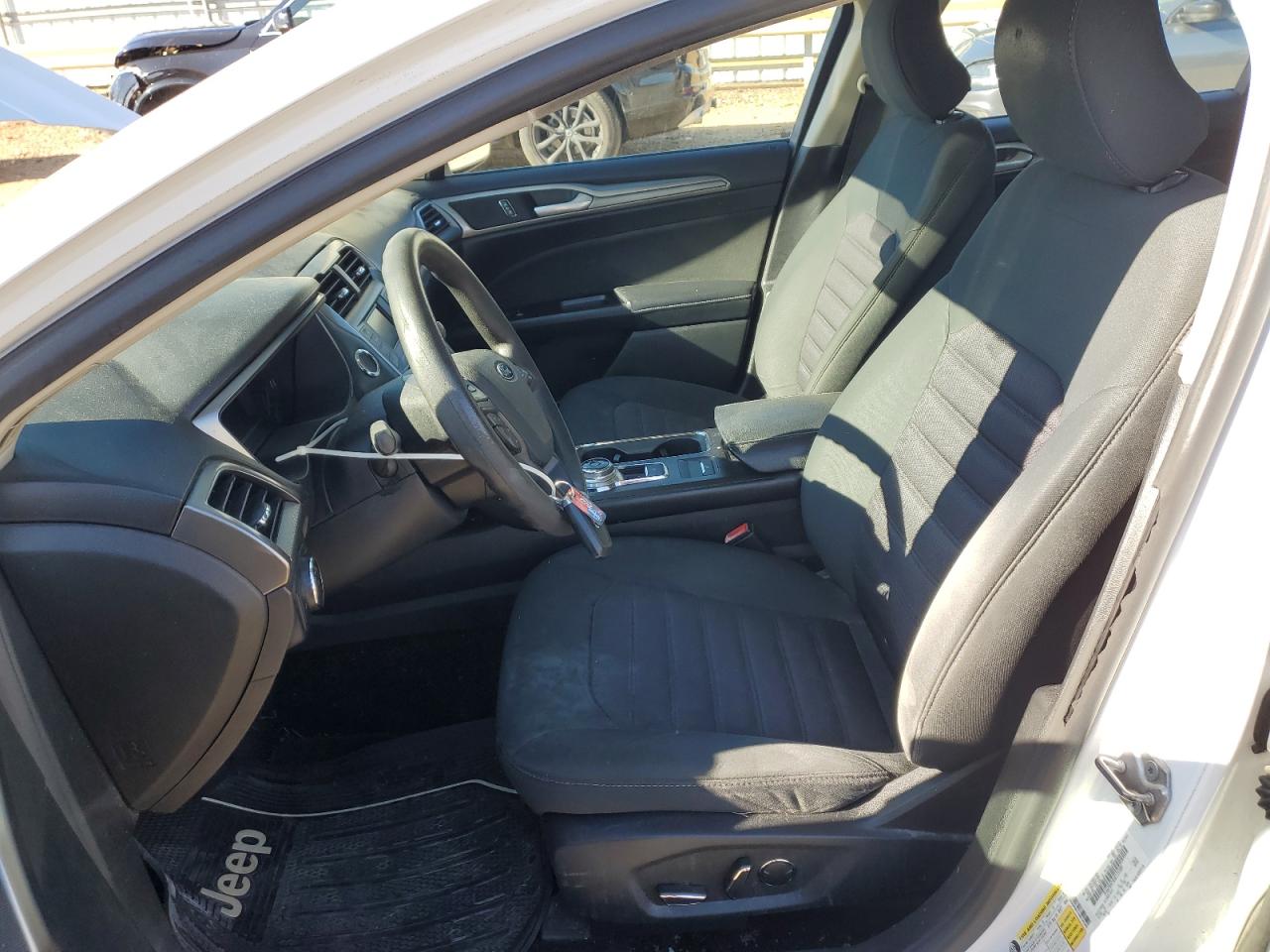 2017 Ford Fusion Se VIN: 3FA6P0H74HR125589 Lot: 92081595