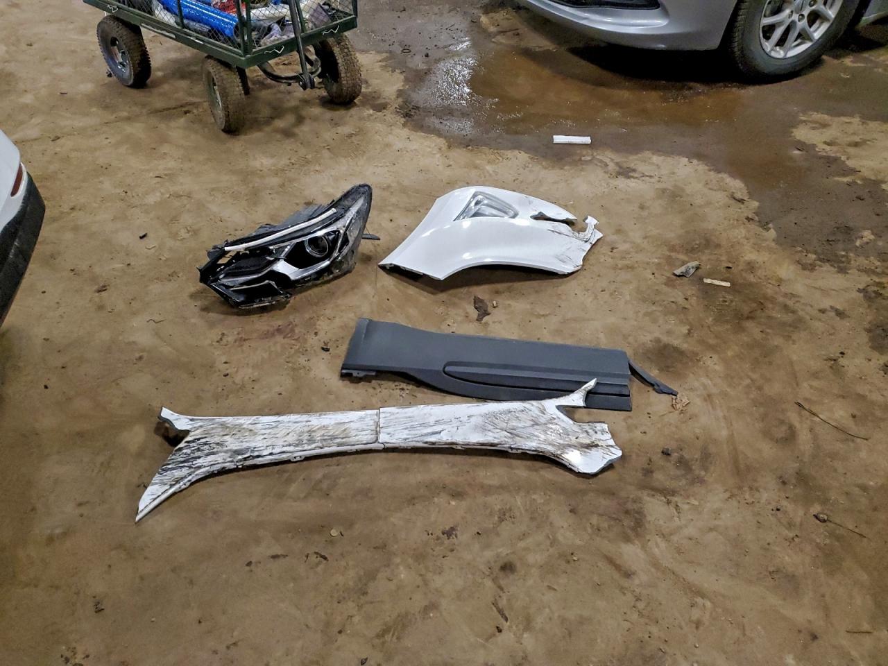 2020 Chevrolet Equinox Ls VIN: 2GNAXHEV4L6212924 Lot: 94130745