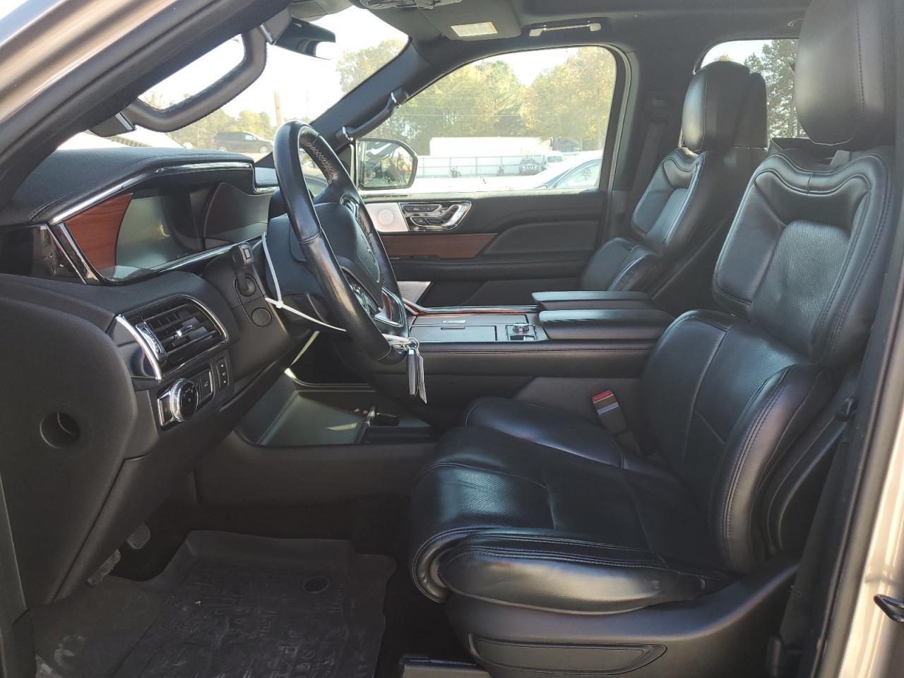 2020 Lincoln Navigator L Reserve VIN: 5LMJJ3LT3LEL23001 Lot: 90335895