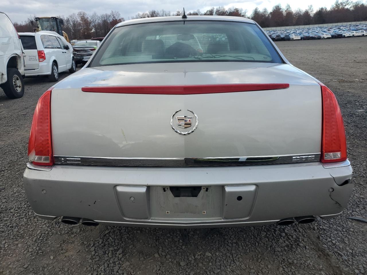 2007 Cadillac Dts VIN: 1G6KD57Y07U182410 Lot: 92445935