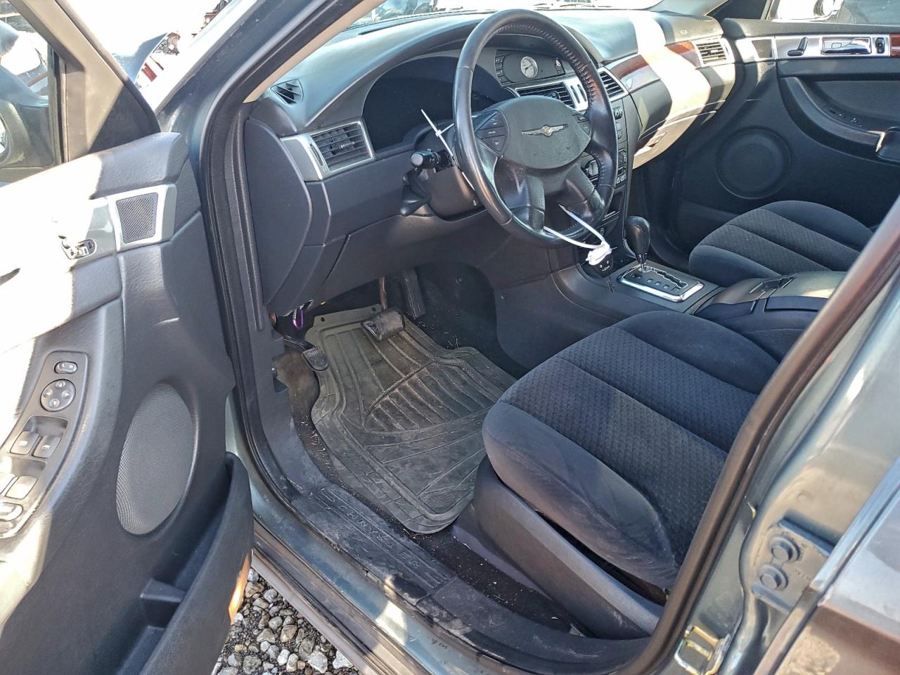 2005 Chrysler Pacifica Touring VIN: 2C4GM68465R502991 Lot: 94325685