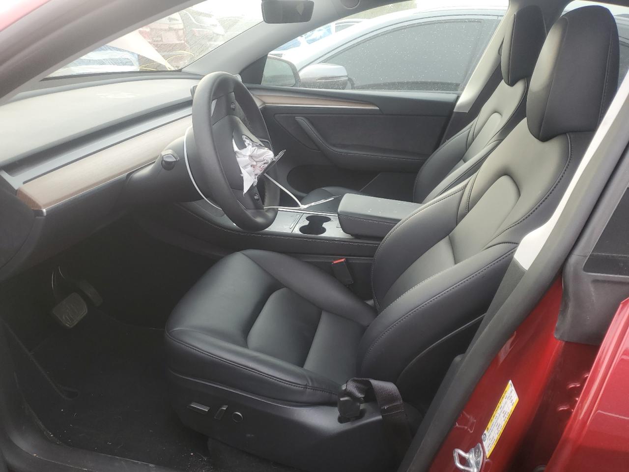 2024 Tesla Model Y VIN: 7SAYGDEEXRF198856 Lot: 90232255