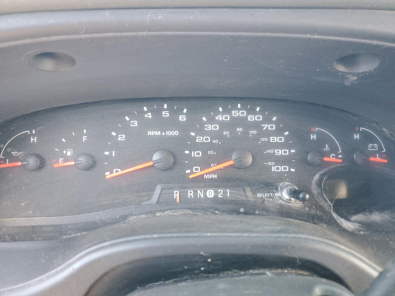 2004 Ford Econoline E250 Van VIN: 1FTNE24LX4HB37333 Lot: 93448985