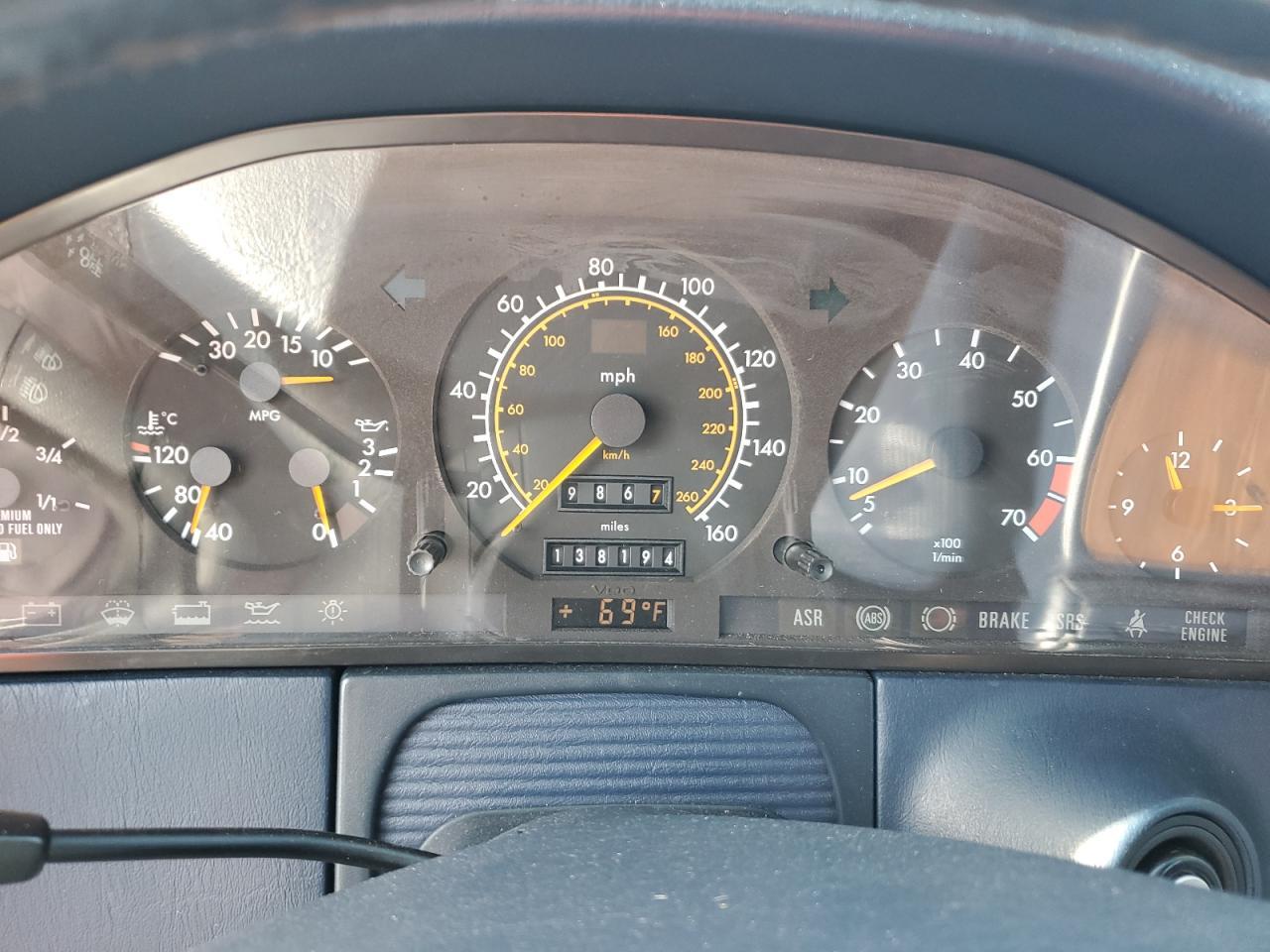 1994 Mercedes-Benz S 500 VIN: WDBGA51EXRA166986 Lot: 93753875