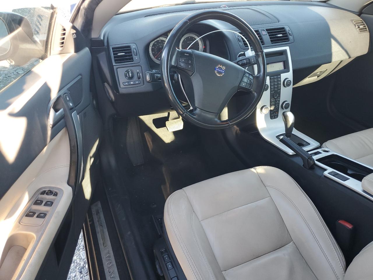 2012 Volvo C70 T5 VIN: YV1672MC0CJ129810 Lot: 85428225