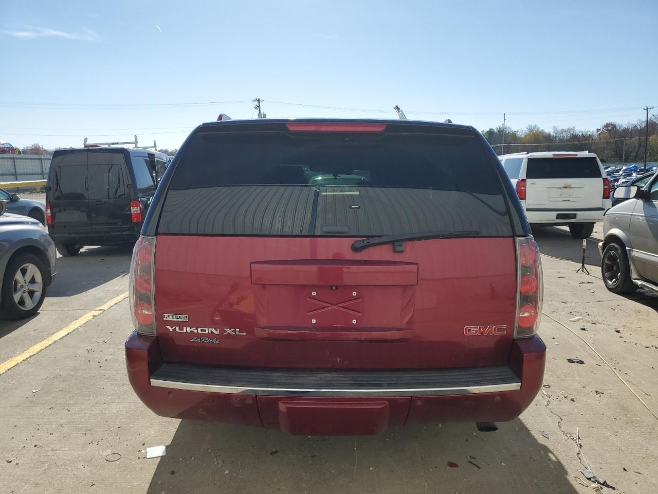 2010 GMC Yukon Xl Denali VIN: 1GKUKMEF6AR181168 Lot: 92348245