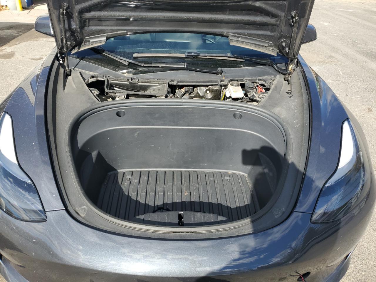 2023 Tesla Model 3 VIN: 5YJ3E1EAXPF681690 Lot: 90260515