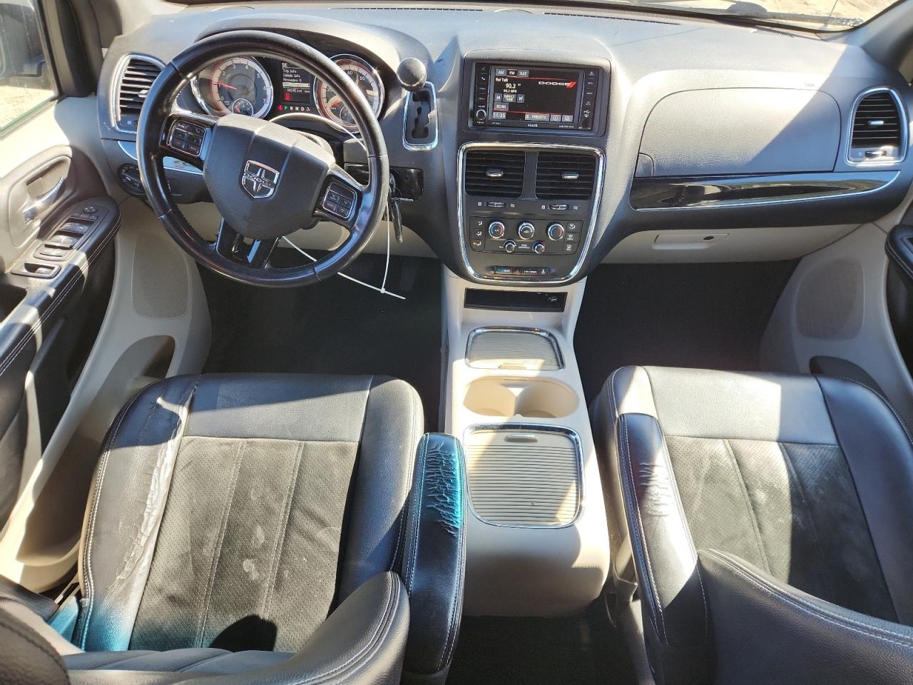 2017 Dodge Grand Caravan Sxt VIN: 2C4RDGCG4HR713689 Lot: 92139275