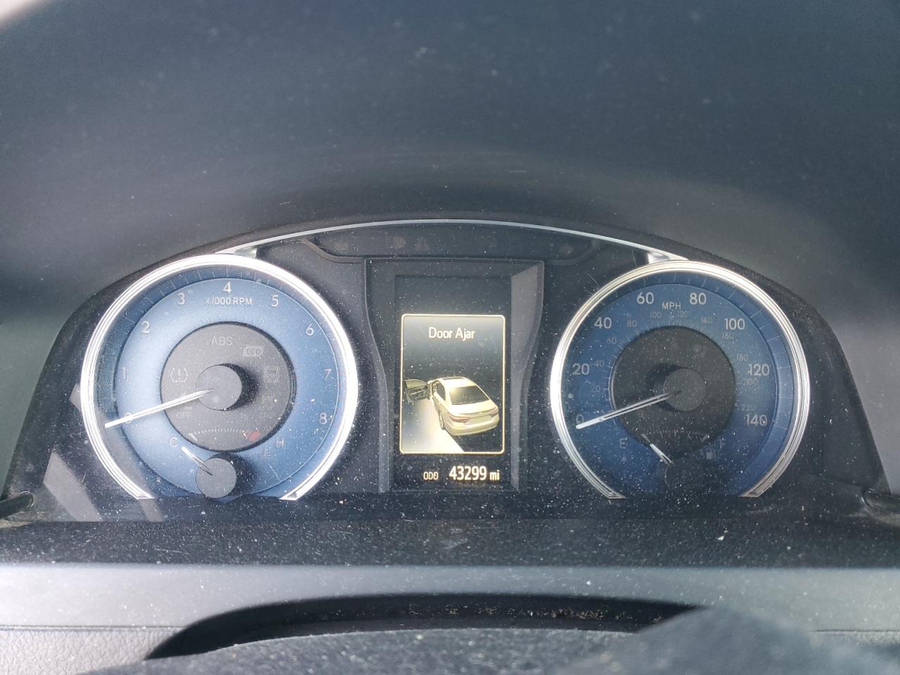 2016 Toyota Camry Le VIN: 4T4BF1FK5GR584552 Lot: 92852605