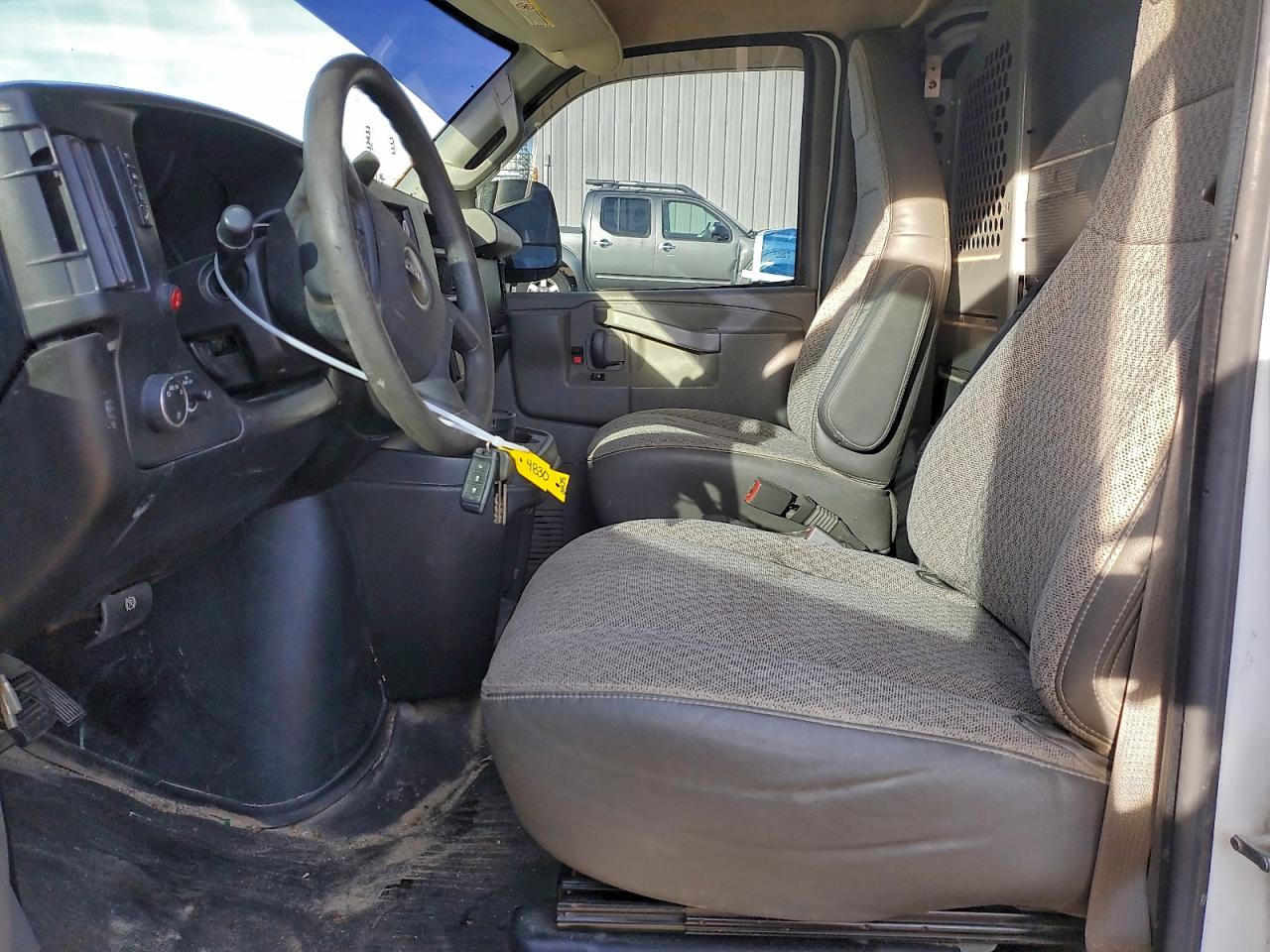 2017 GMC Savana Cargo 2500 13 VIN: 1GTW7AFF5H1904830 Lot: 94141495