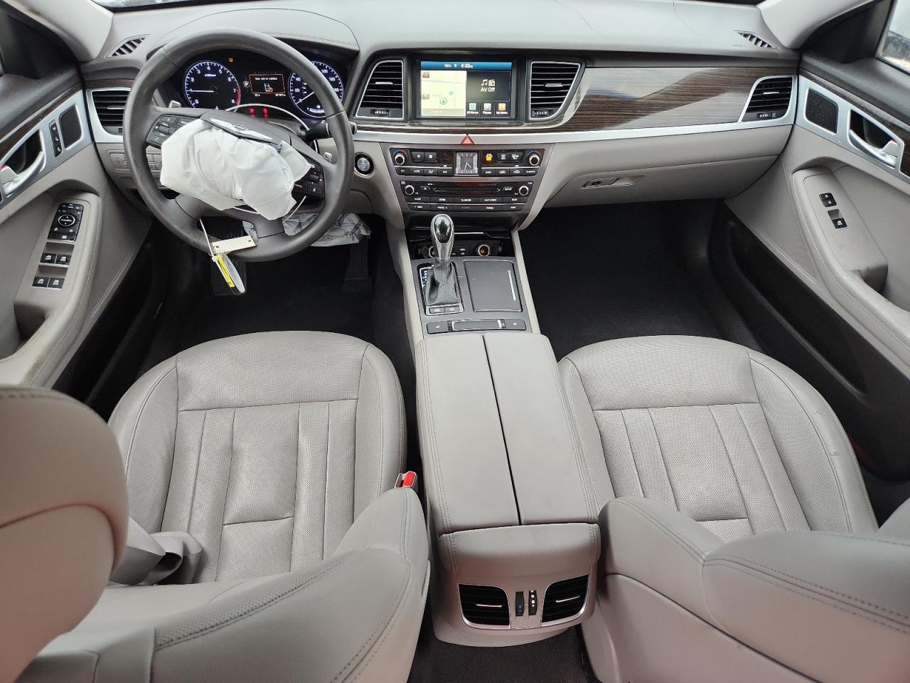 2017 Genesis G80 Base VIN: KMHGN4JE0HU204704 Lot: 90684105