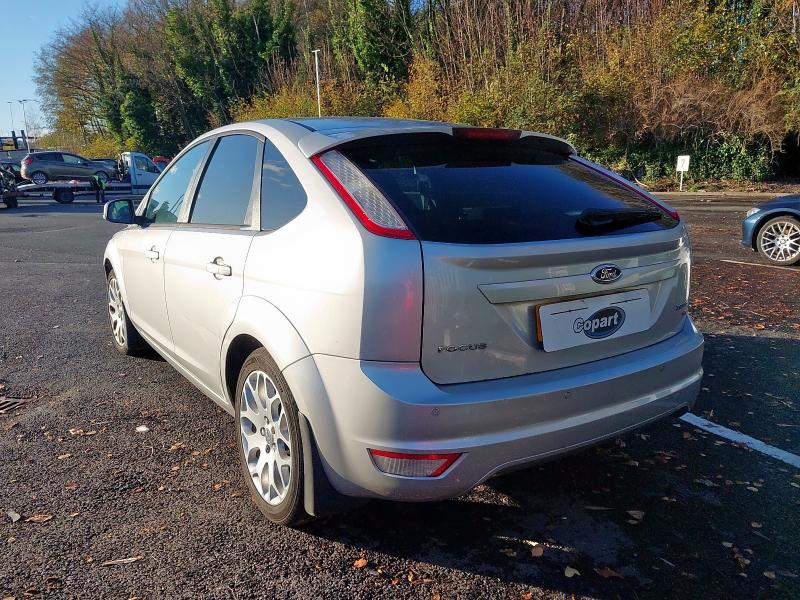 2010 FORD FOCUS 1.6 ZETEC 5DR