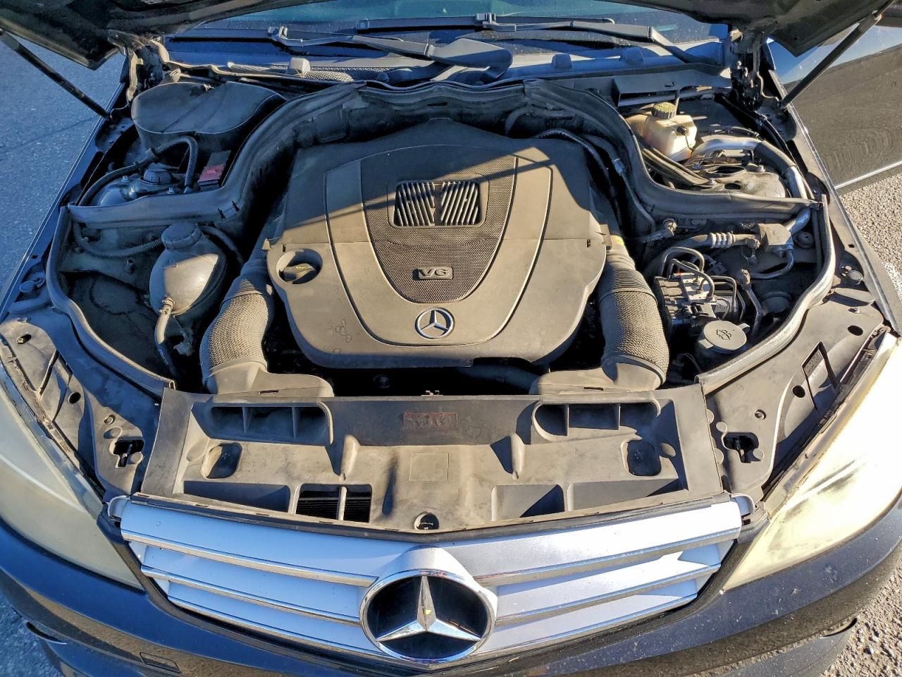 2010 Mercedes-Benz C 300 VIN: WDDGF5EB7AR110180 Lot: 94085365