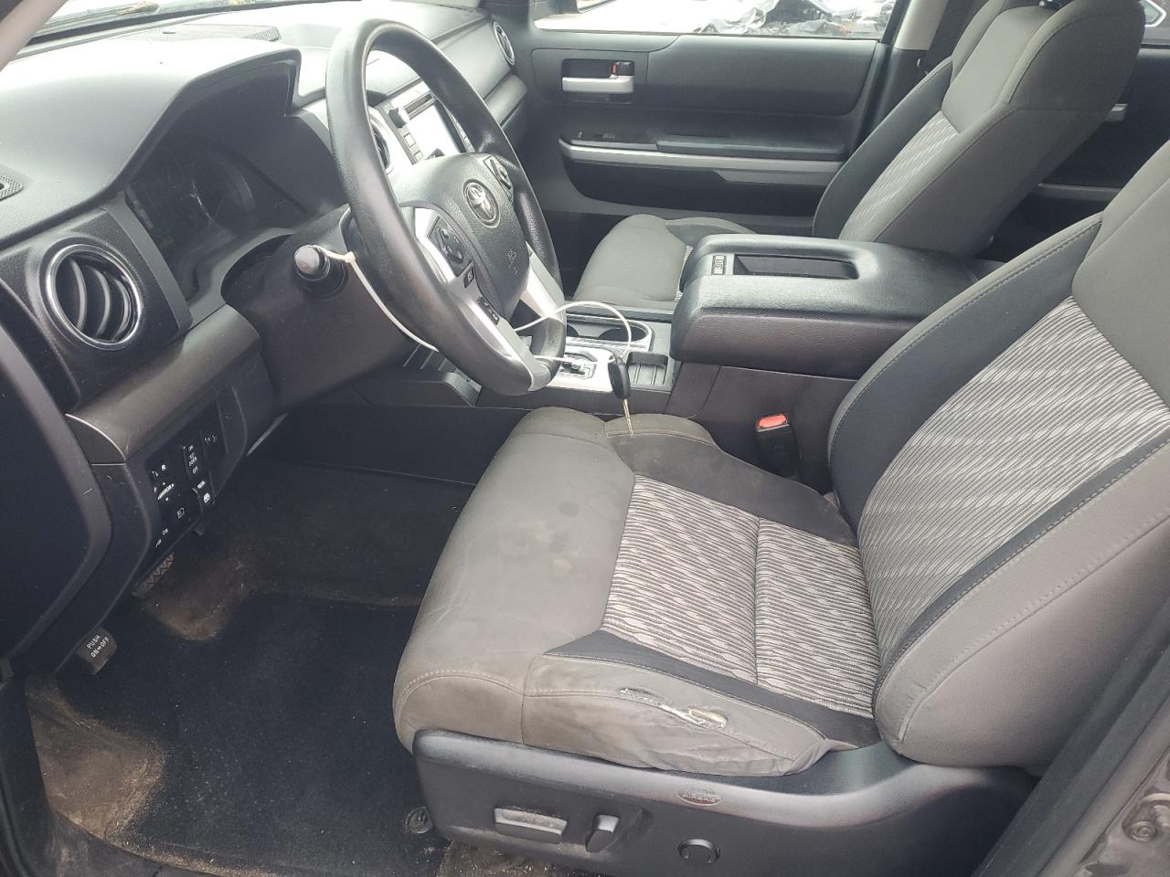 2018 Toyota Tundra Crewmax Sr5 VIN: 5TFDY5F18JX706066 Lot: 90458745