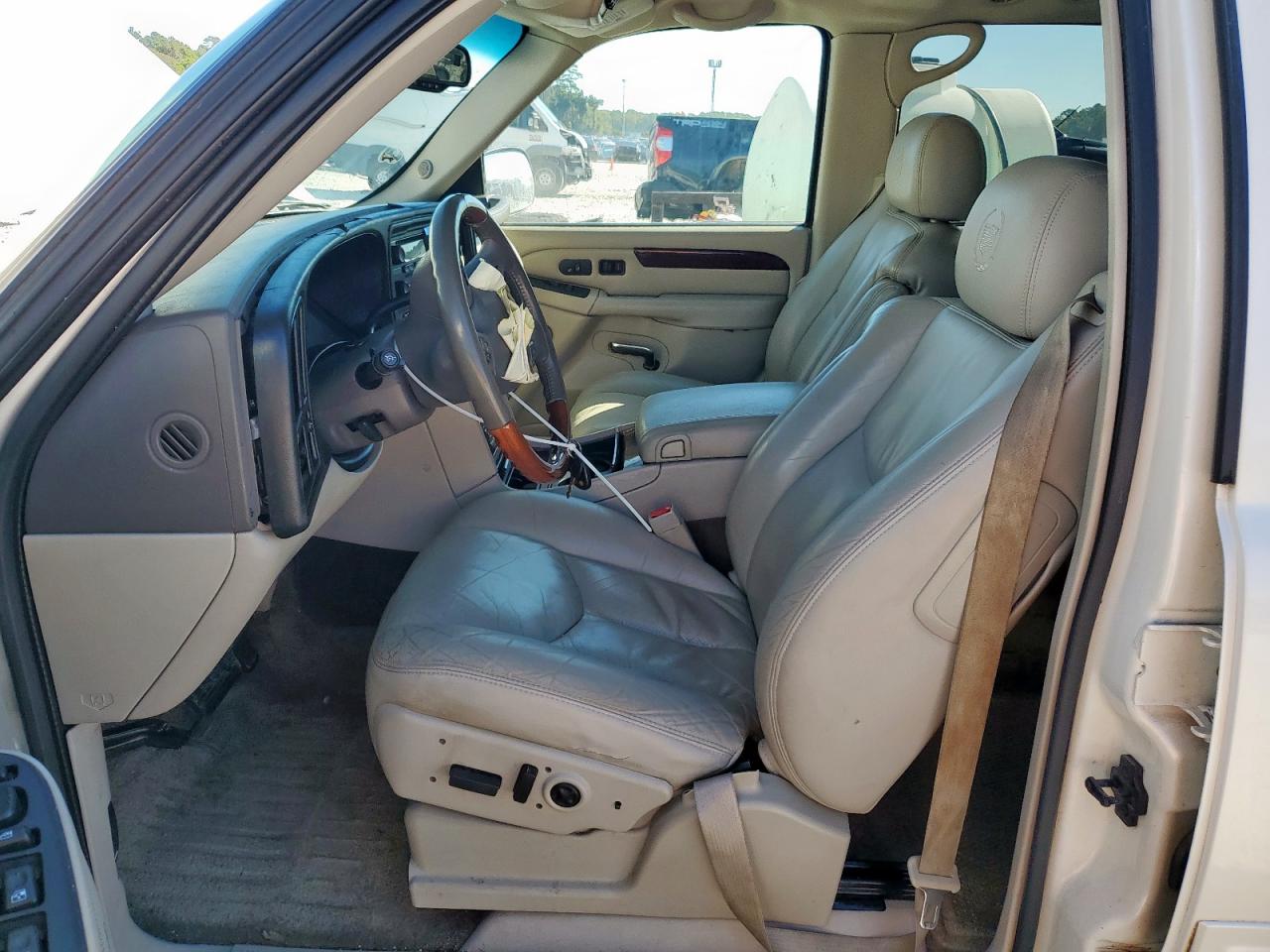 2003 Cadillac Escalade Luxury VIN: 1GYEC63T13R168312 Lot: 90382555