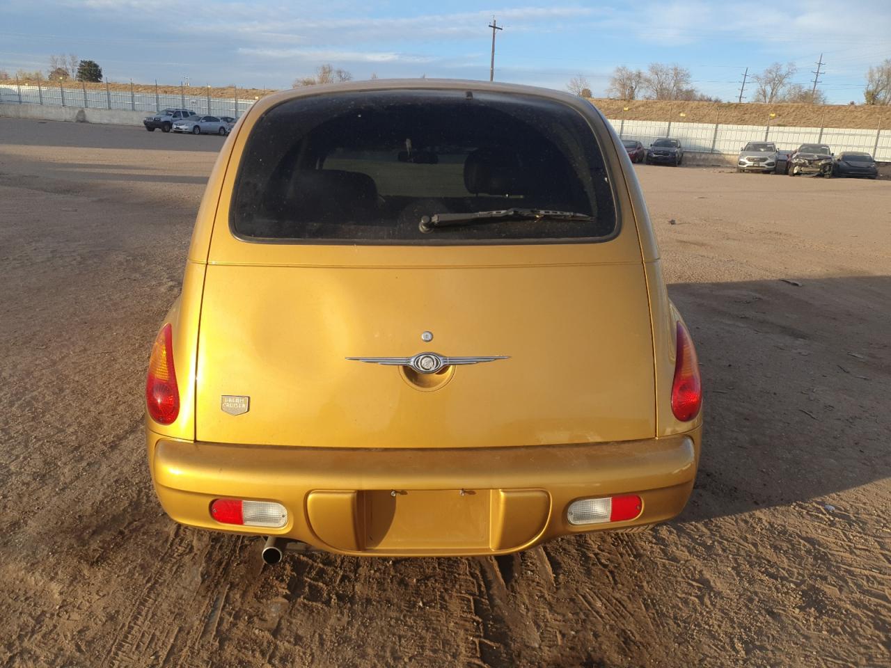 2002 Chrysler Pt Cruiser Limited VIN: 3C8FY68B52T325825 Lot: 92537045