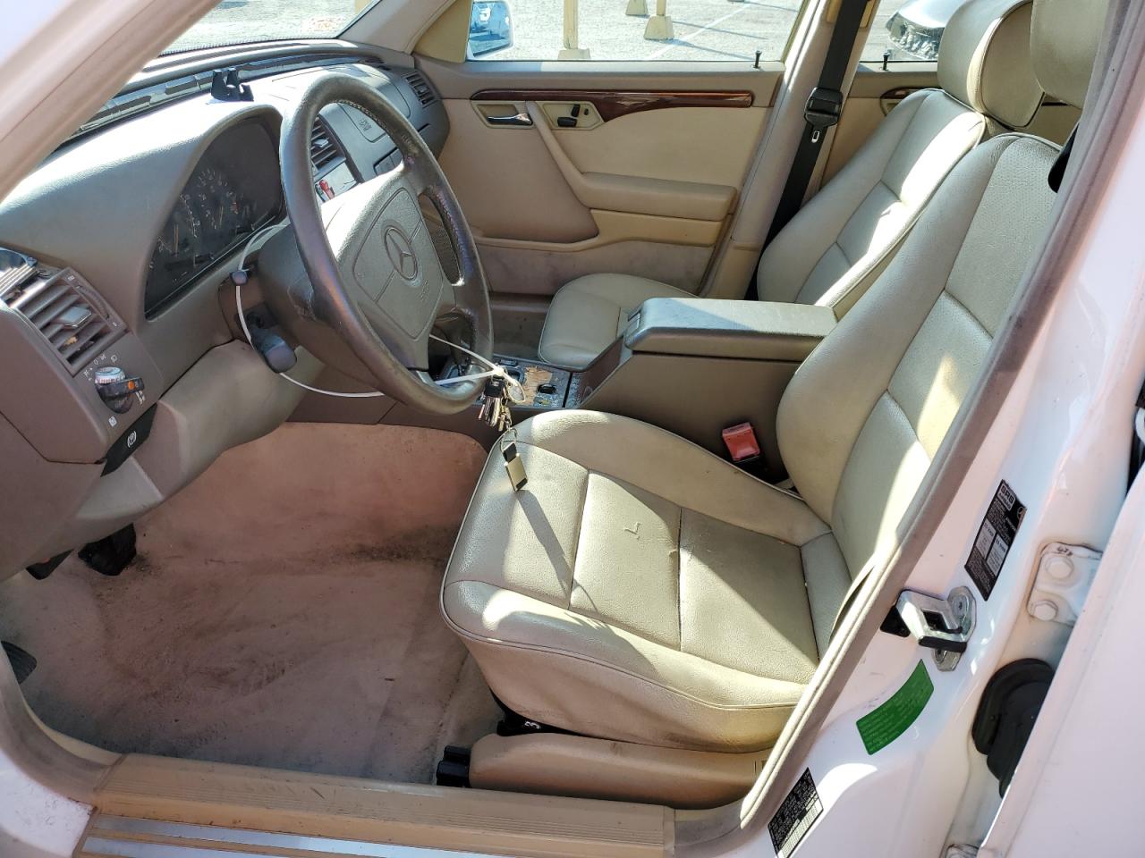 1994 Mercedes-Benz C 220 VIN: WDBHA22E6RF078876 Lot: 93447815