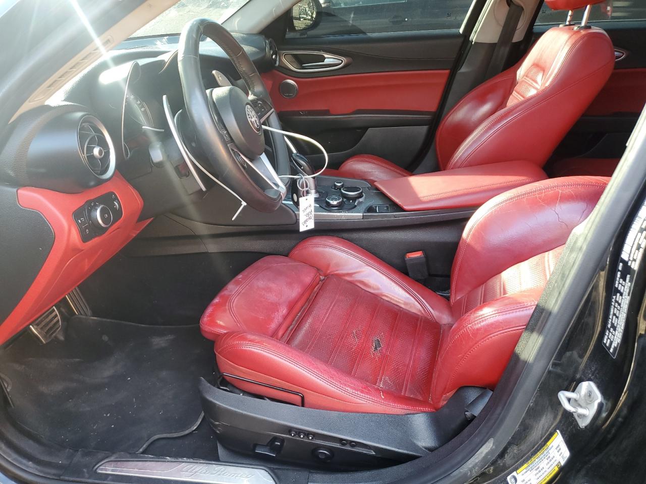 2018 Alfa Romeo Giulia Ti Q4 VIN: ZARFAEEN8J7597325 Lot: 91637325