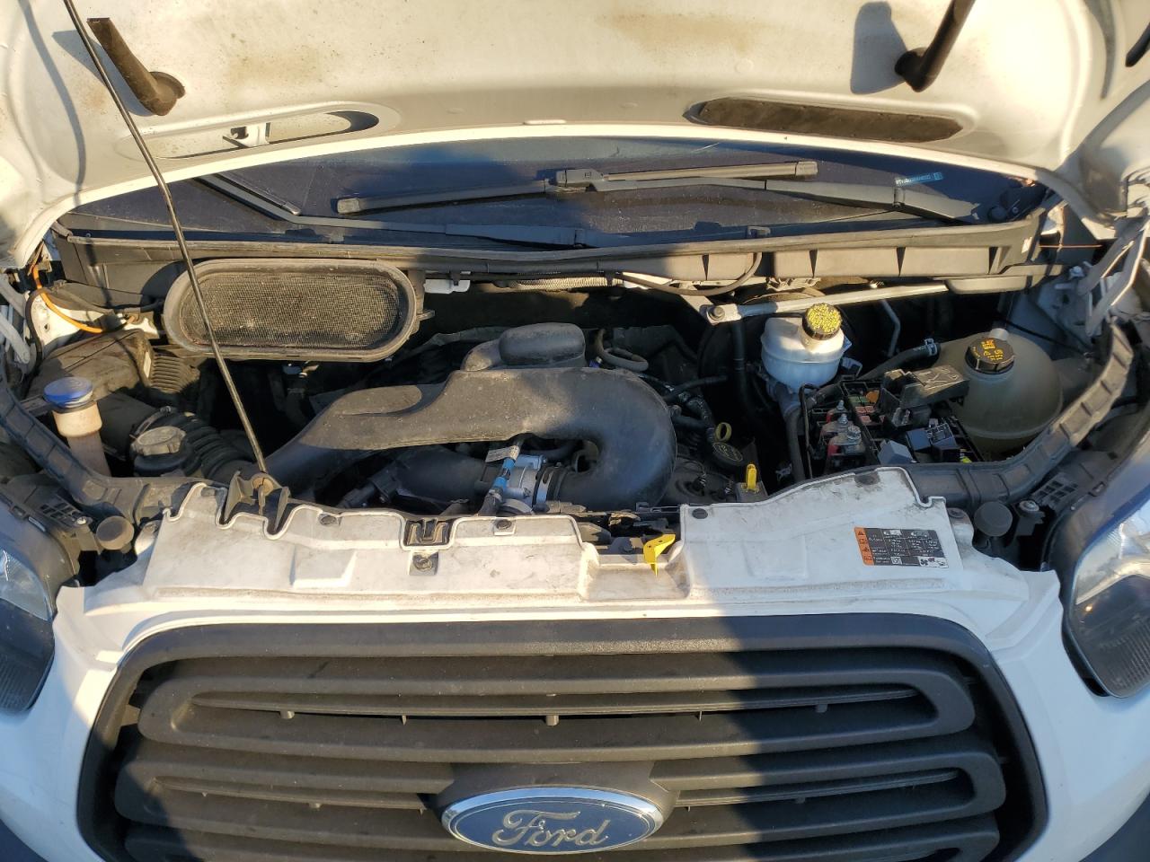 2019 Ford Transit T-250 VIN: 1FTYR3XM8KKA82523 Lot: 92921035