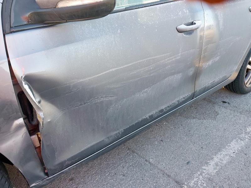 2009 VOLKSWAGEN GOLF SE