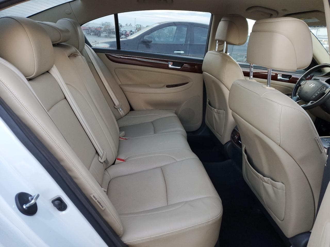 2012 Hyundai Genesis 3.8L VIN: KMHGC4DD2CU152607 Lot: 92529225