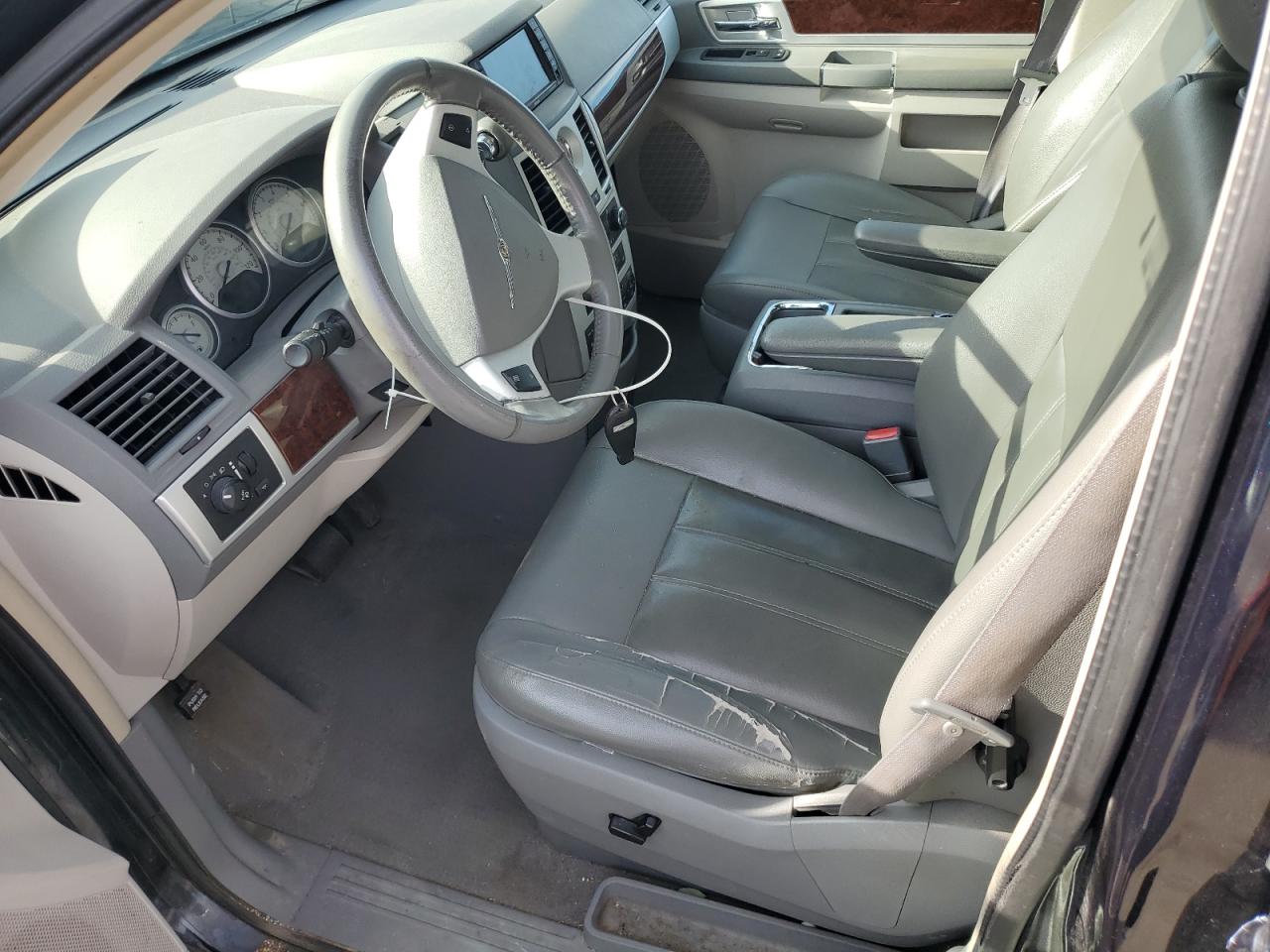 2010 Chrysler Town & Country Touring VIN: 2A4RR5DX2AR153711 Lot: 91486565