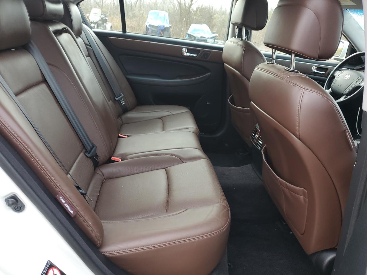 2010 Hyundai Genesis 4.6L VIN: KMHGC4DF3AU098894 Lot: 93767835