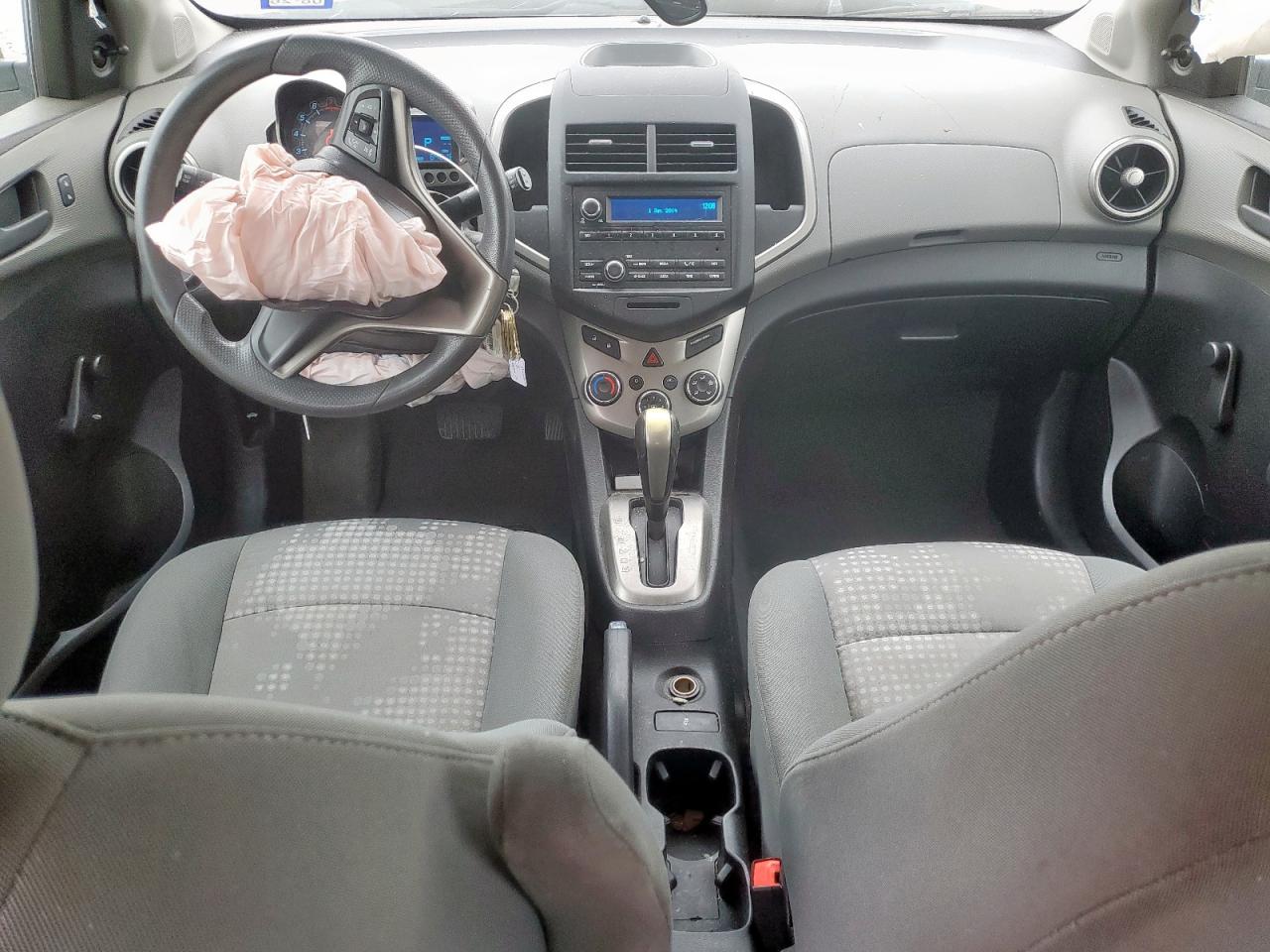 2015 Chevrolet Sonic Ls VIN: 1G1JA6SG9F4186081 Lot: 93904085