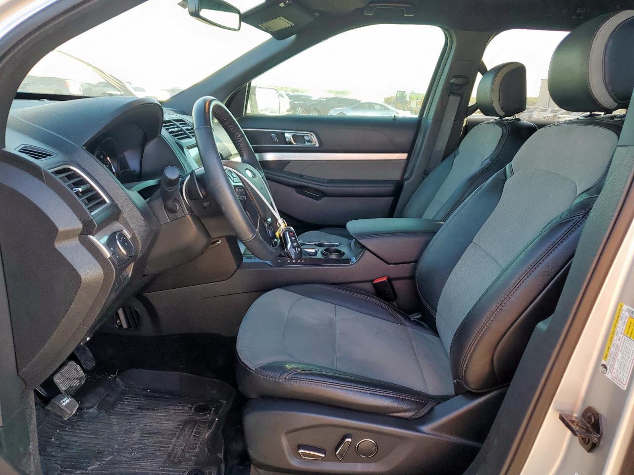 2017 Ford Explorer Xlt VIN: 1FM5K7D88HGD85797 Lot: 90359605