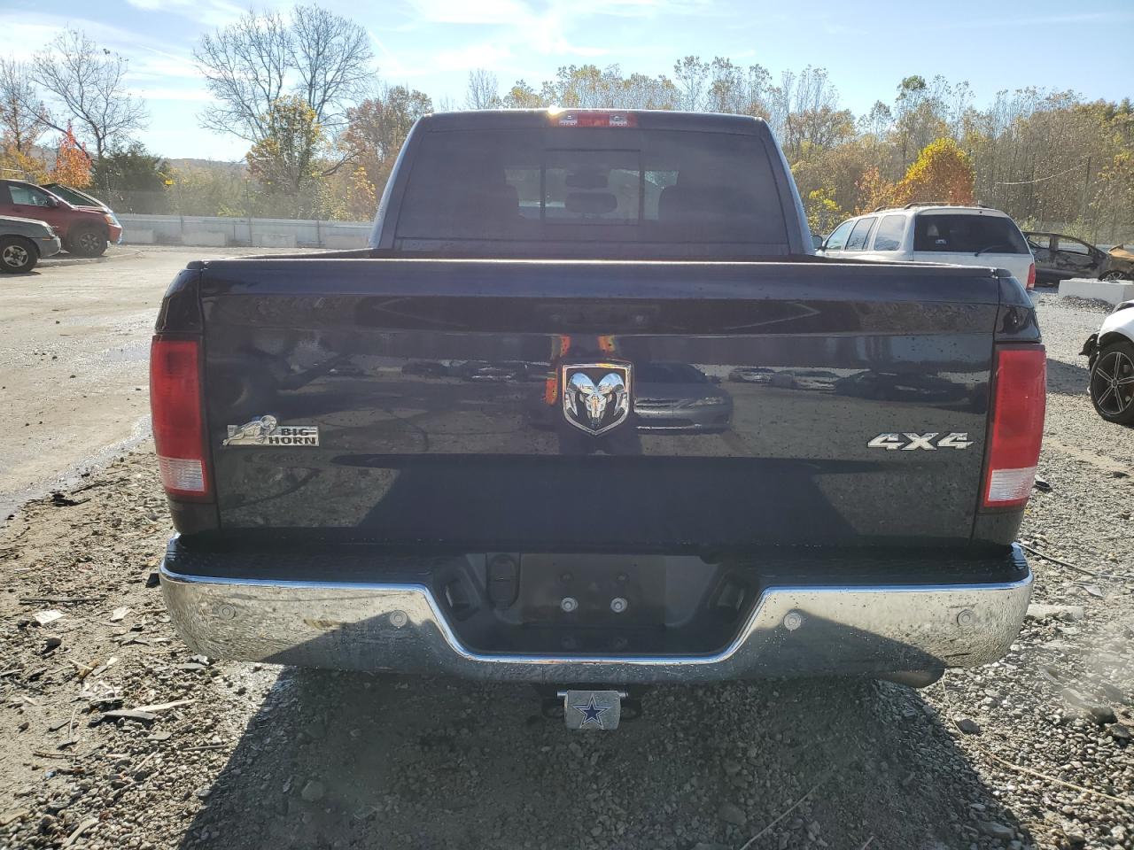 2018 Ram 1500 Slt VIN: 3C6RR7LG2JG251184 Lot: 90906105