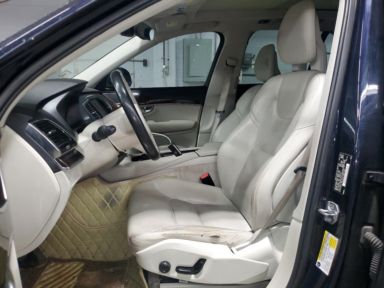 2016 Volvo Xc90 T6 VIN: YV4A22PK5G1052033 Lot: 93667195