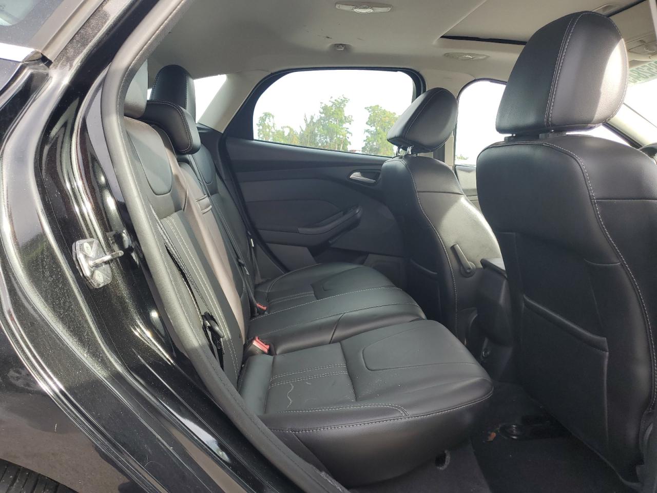 2013 Ford Focus Titanium VIN: 1FADP3N22DL217391 Lot: 90852845
