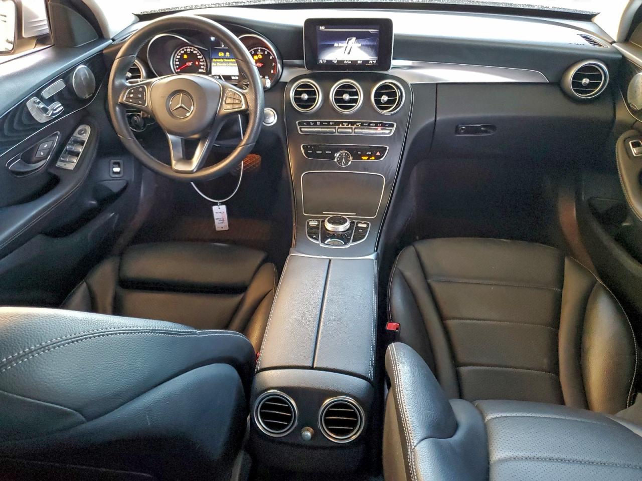 2017 Mercedes-Benz C 300 VIN: 55SWF4JB2HU194932 Lot: 93966455
