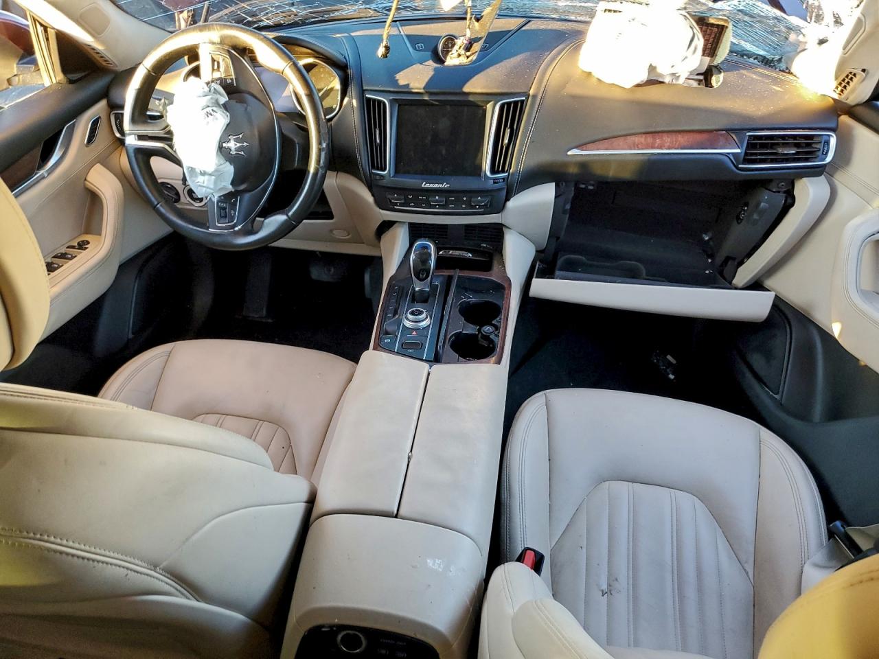 2017 Maserati Levante VIN: ZN661XUA8HX218076 Lot: 93856175