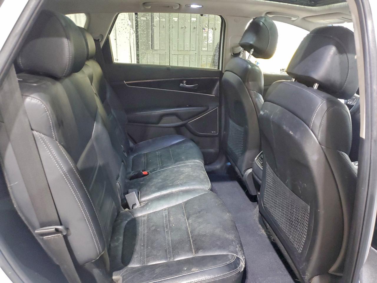 2017 Kia Sorento Sx VIN: 5XYPKDA50HG303019 Lot: 94085825