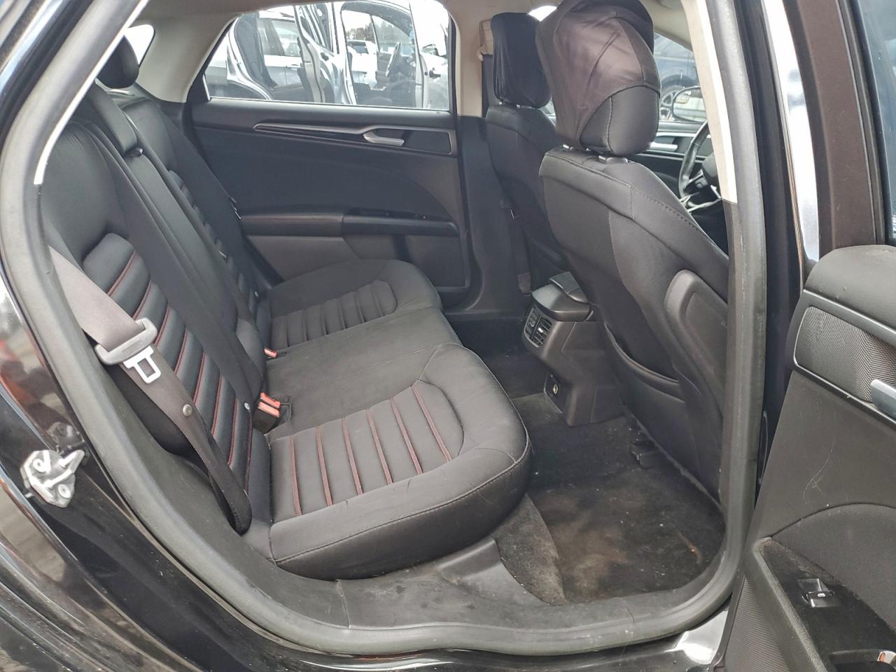 2015 Ford Fusion Se VIN: 3FA6P0HD0FR300519 Lot: 93932995