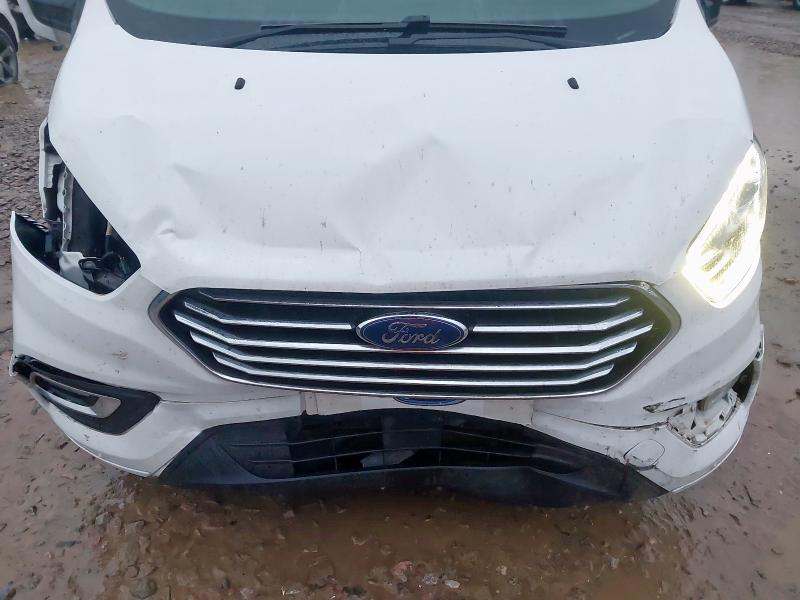 2018 FORD TOURNEO CUSTOM 2.0 ECOBLUE 130PS LOW ROOF 8 SEATER TITANIUM