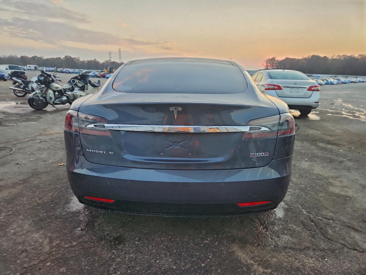 2018 Tesla Model S VIN: 5YJSA1E47JF284172 Lot: 92834555
