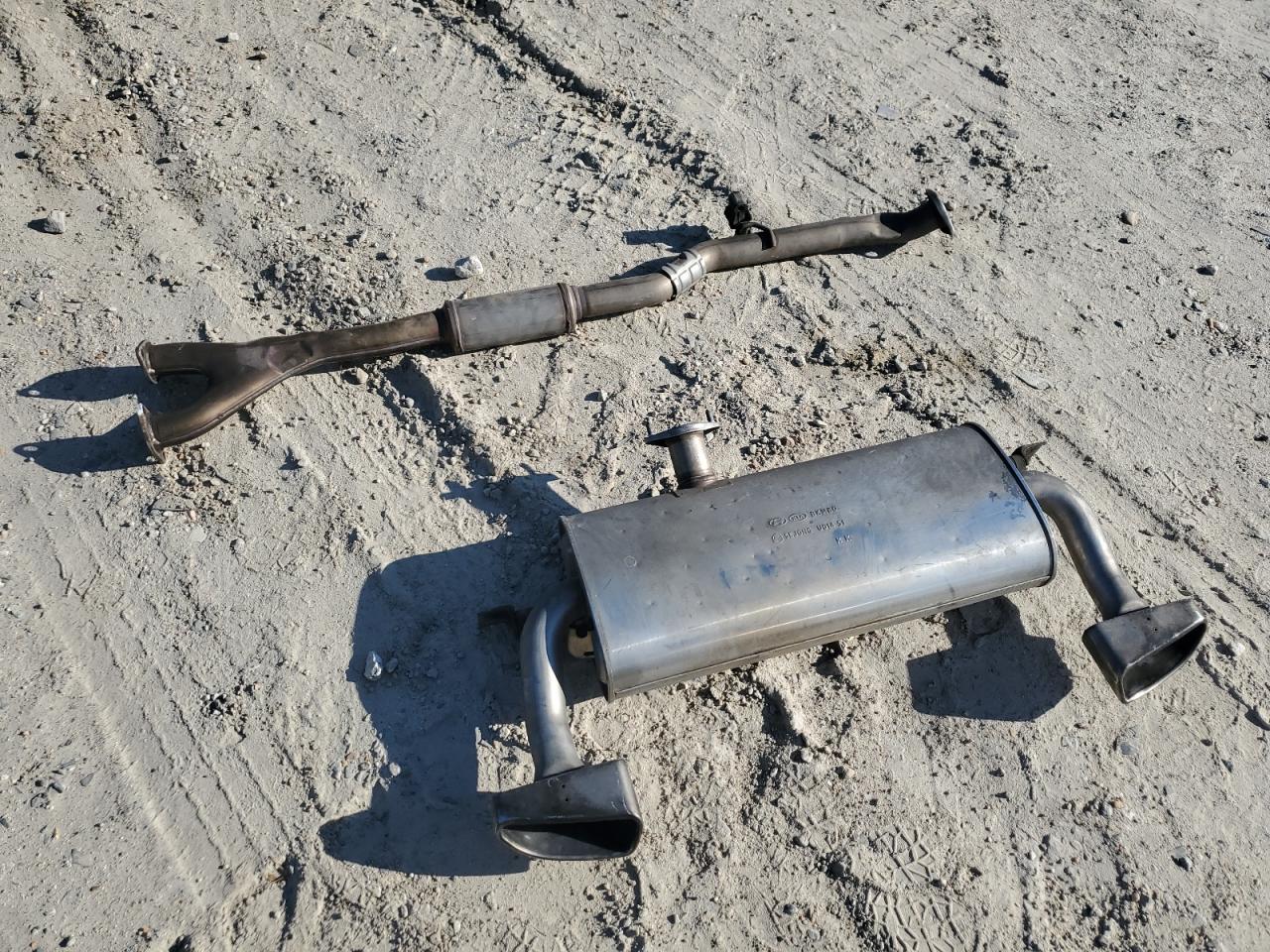 2016 Hyundai Genesis Coupe 3.8 R-Spec VIN: KMHHU6KJXGU134822 Lot: 71774595