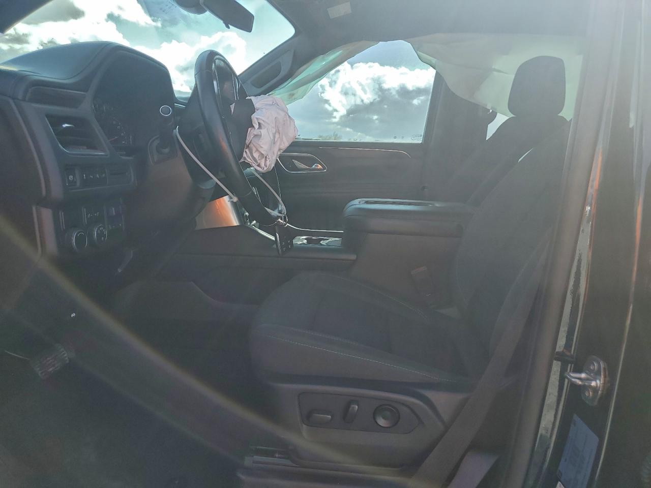 2021 Chevrolet Tahoe C1500 Ls VIN: 1GNSCMKD1MR198717 Lot: 94302095