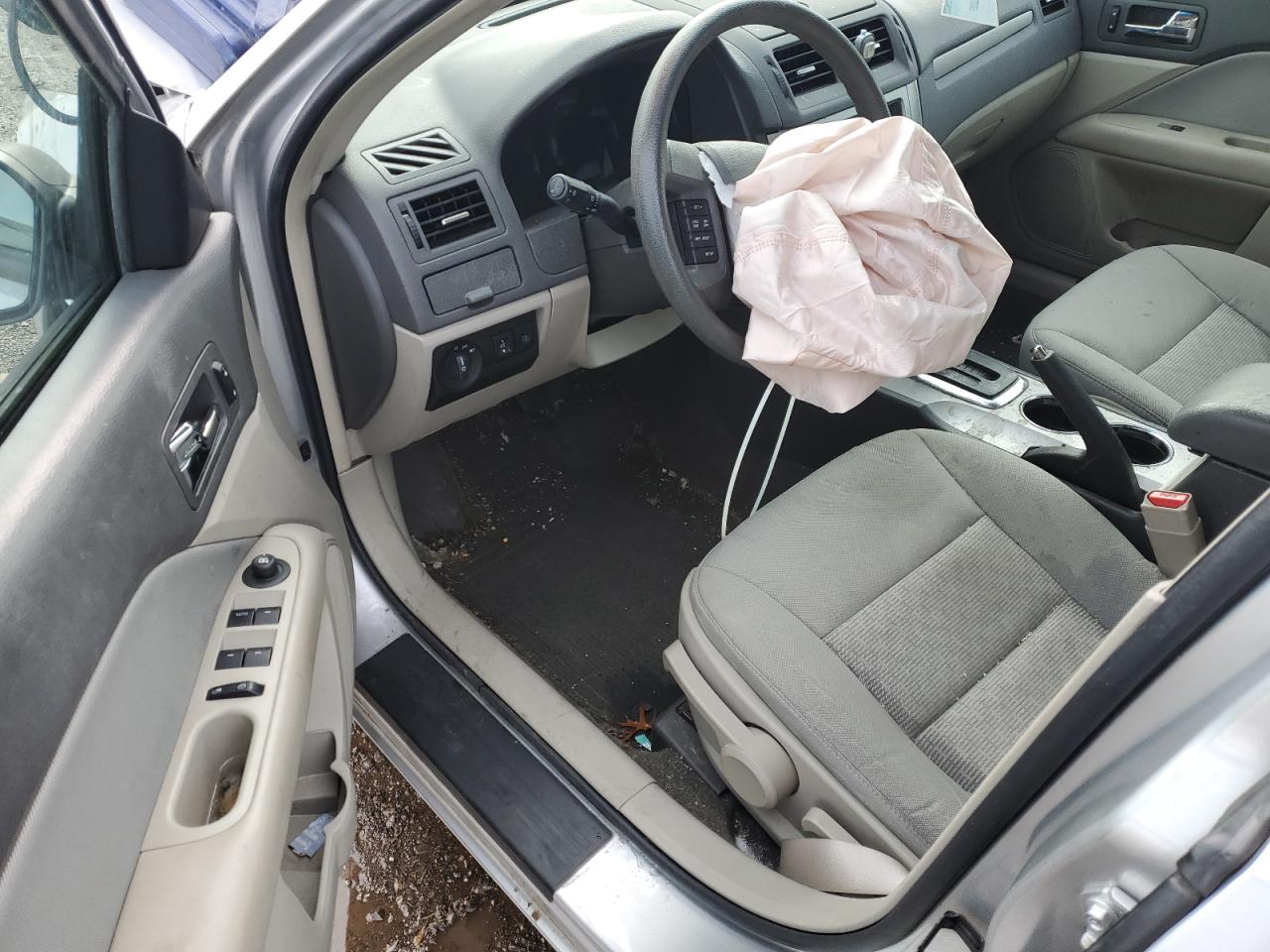 2012 Ford Fusion S VIN: 3FAHP0GA1CR149623 Lot: 91867875