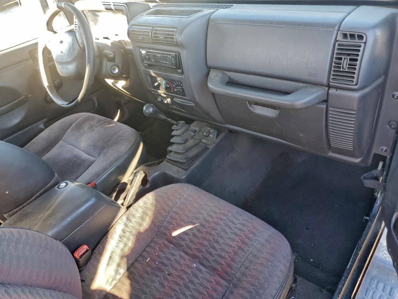 2000 Jeep Wrangler / Tj Sport VIN: 1J4FA49S5YP722998 Lot: 94358885