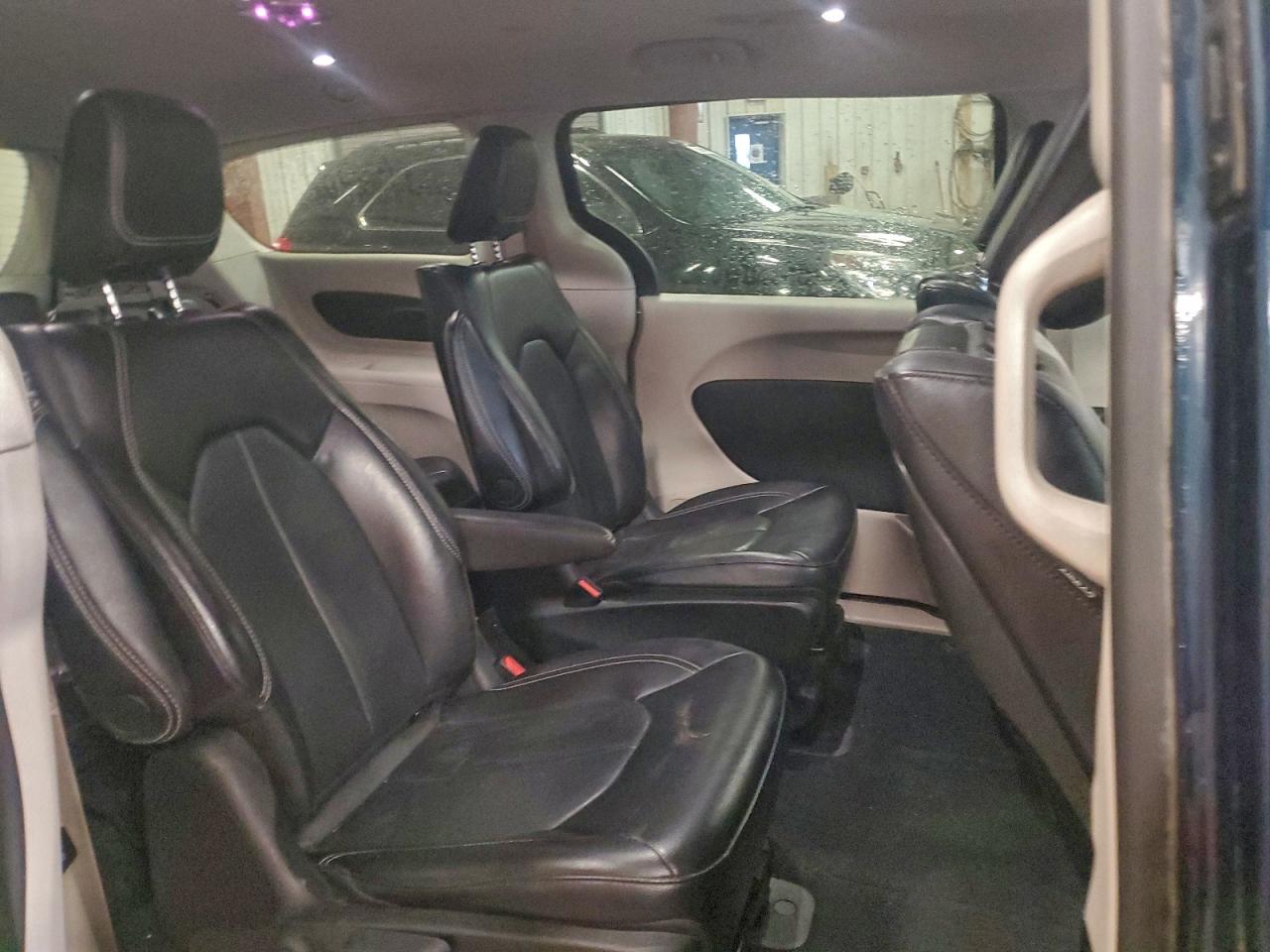 2022 Chrysler Pacifica Hybrid Touring L VIN: 2C4RC1L73NR121230 Lot: 94247345