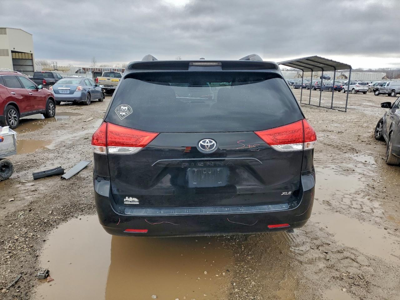 2012 Toyota Sienna Xle VIN: 5TDYK3DCXCS189745 Lot: 93696885