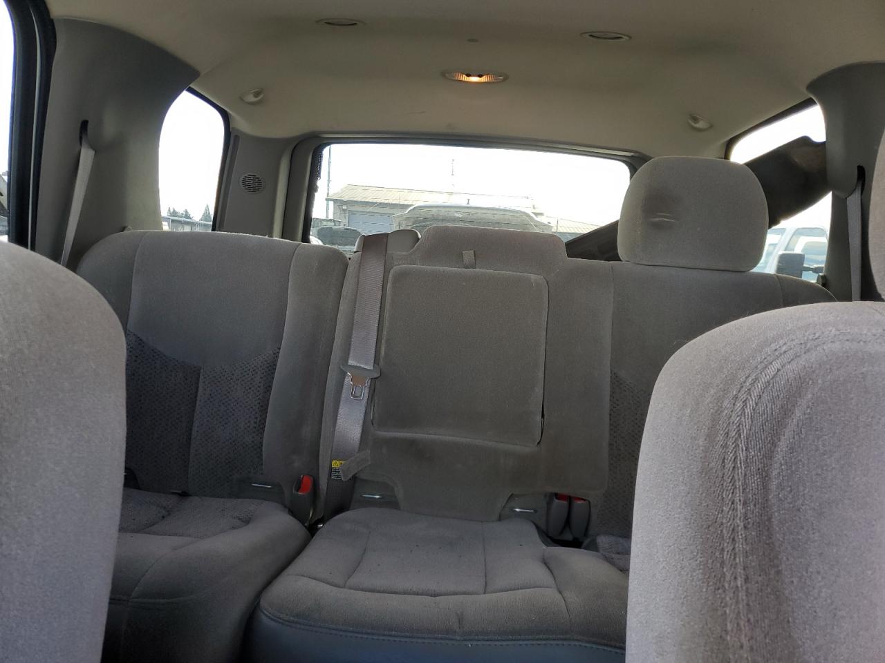 2004 Chevrolet Tahoe K1500 VIN: 1GNEK13V74J220871 Lot: 93051105