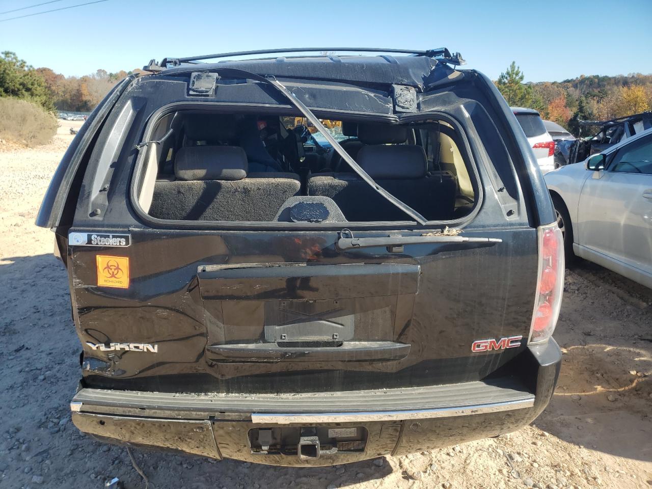 2008 GMC Yukon Denali VIN: 1GKFK63878J235885 Lot: 91266295