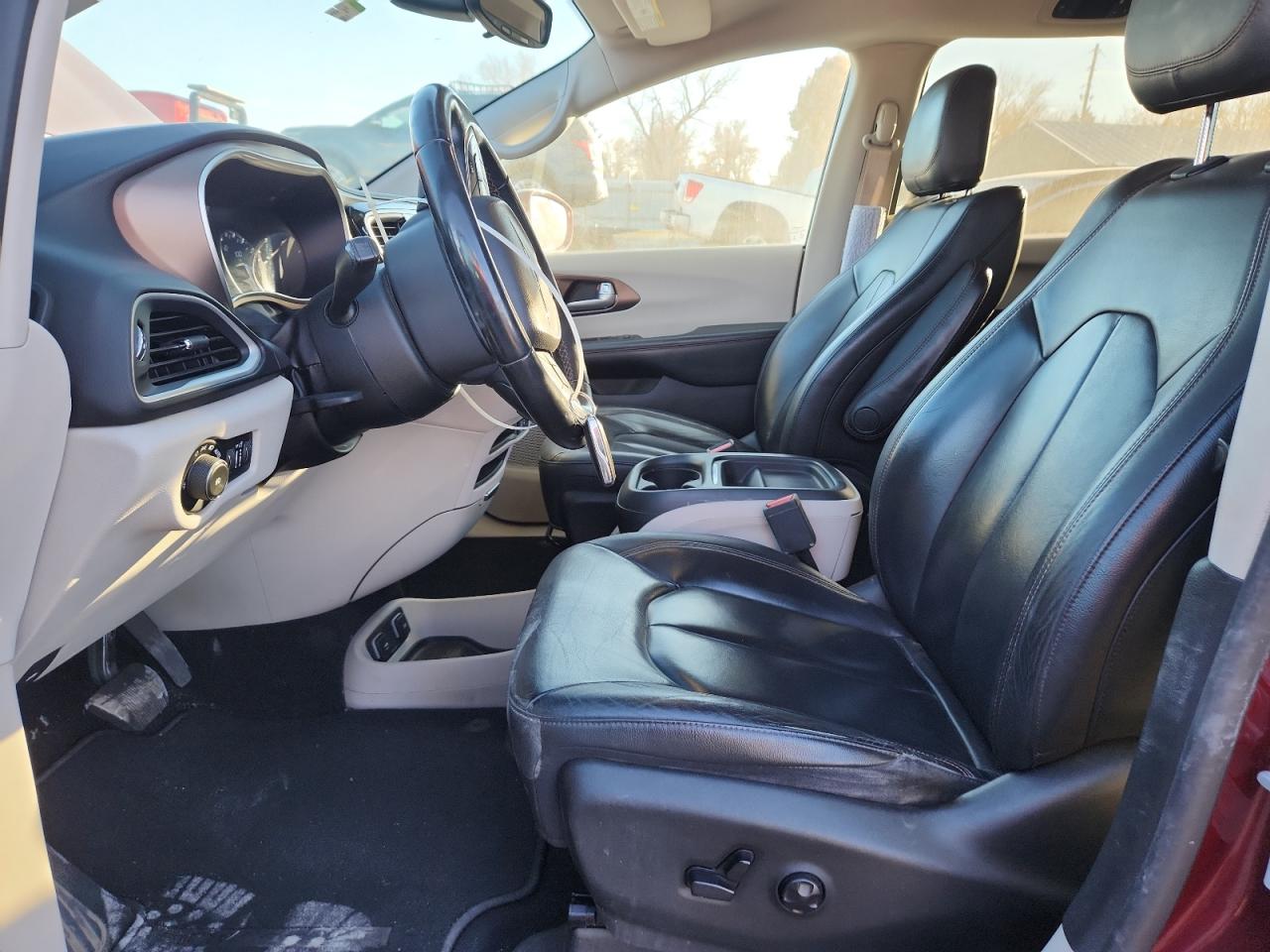 2017 Chrysler Pacifica Touring L VIN: 2C4RC1BG4HR527006 Lot: 93301635